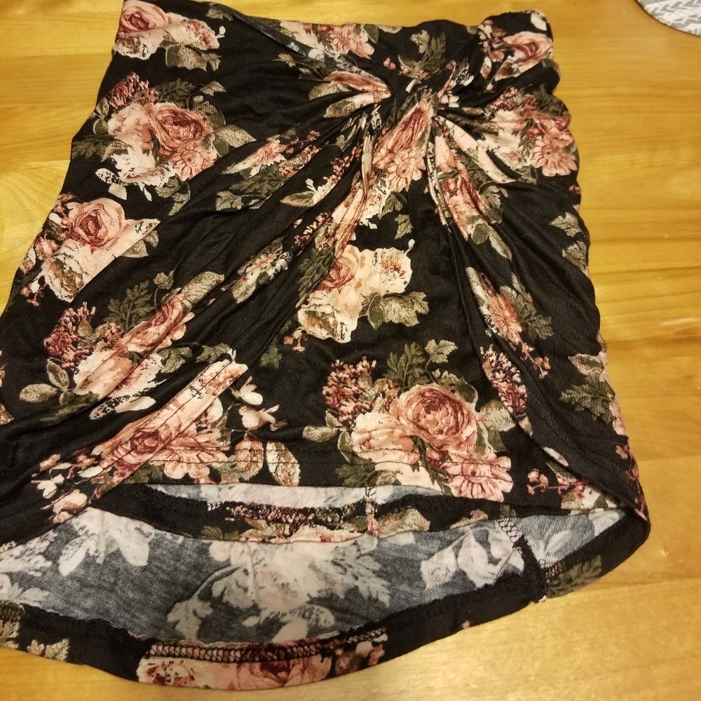 Black floral stretch asymetrical skirt
